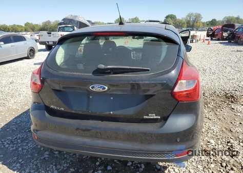 2014 Ford Focus Se z USA, uszkodzony, nr VIN 1FADP3K22EL174385